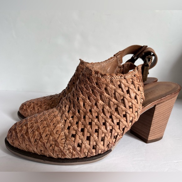 Sundance Basketweave Woven Leather Tan Sling Back 2.5” Block‎ Heel EUR 36 | US 6 - Picture 3 of 8
